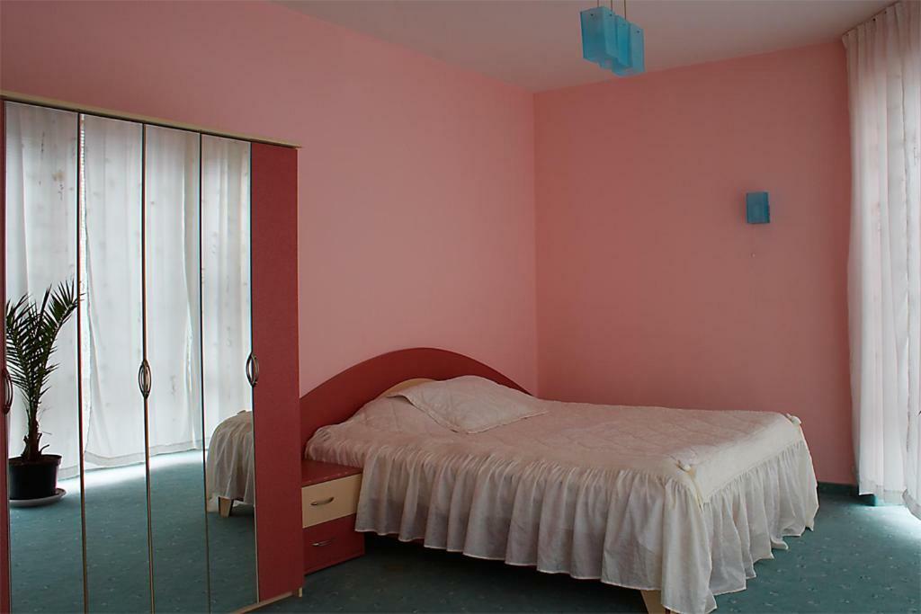 Hotel Kamelia Varna Buitenkant foto
